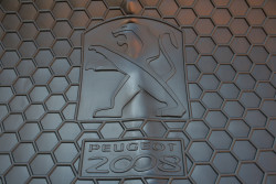 Tappetino di gomma su misura per Peugeot 2008 (2013-2019)